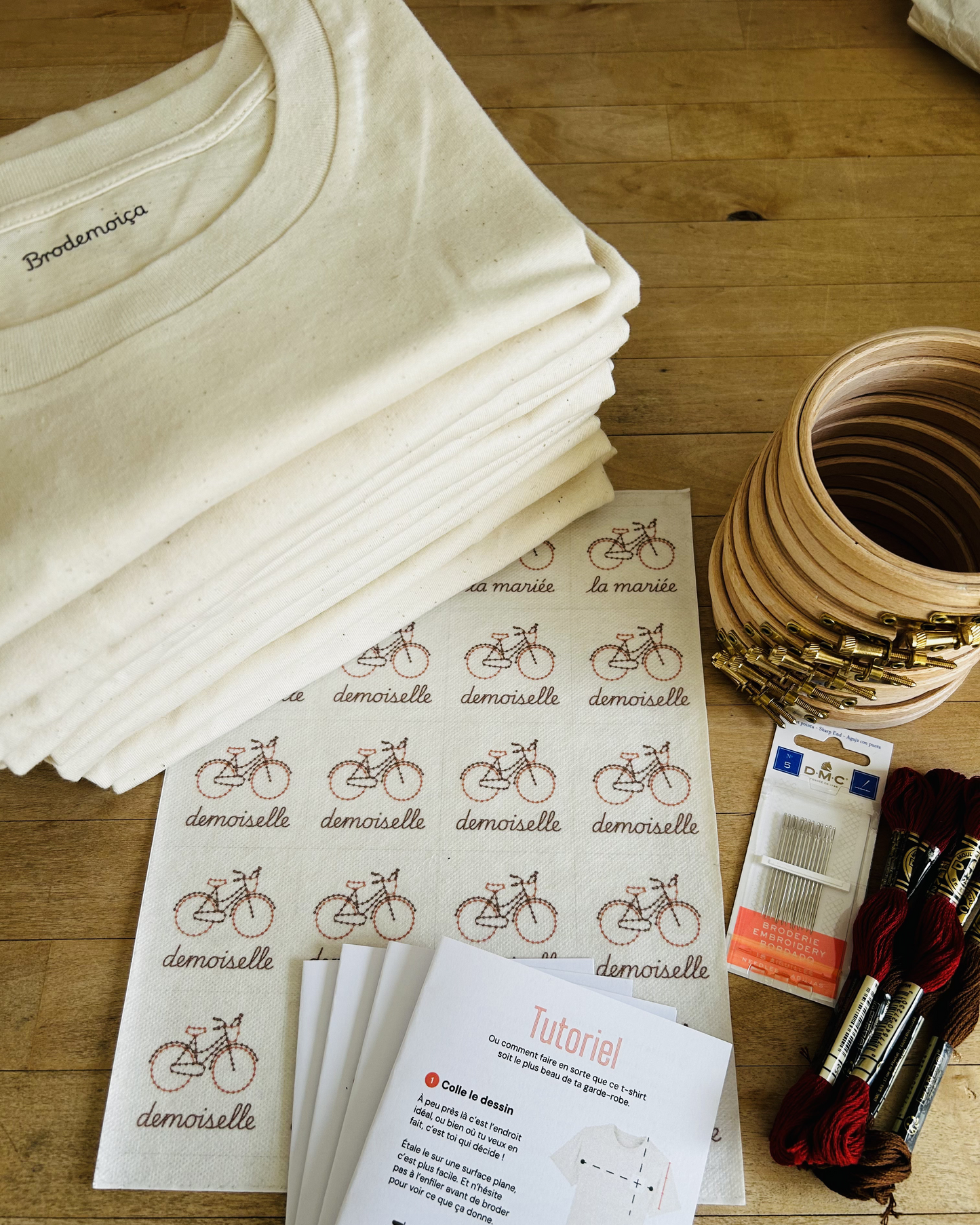 Kit broderie EVJF sur t-shirt – motif personnalisé sur mesure